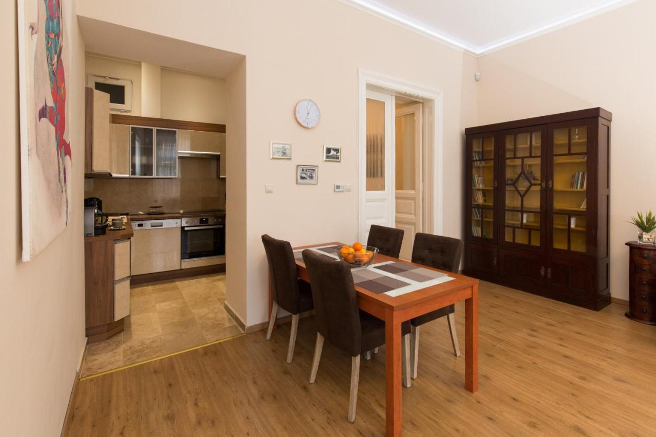Elegant Apartment With Buda Castle View Budapest Ngoại thất bức ảnh