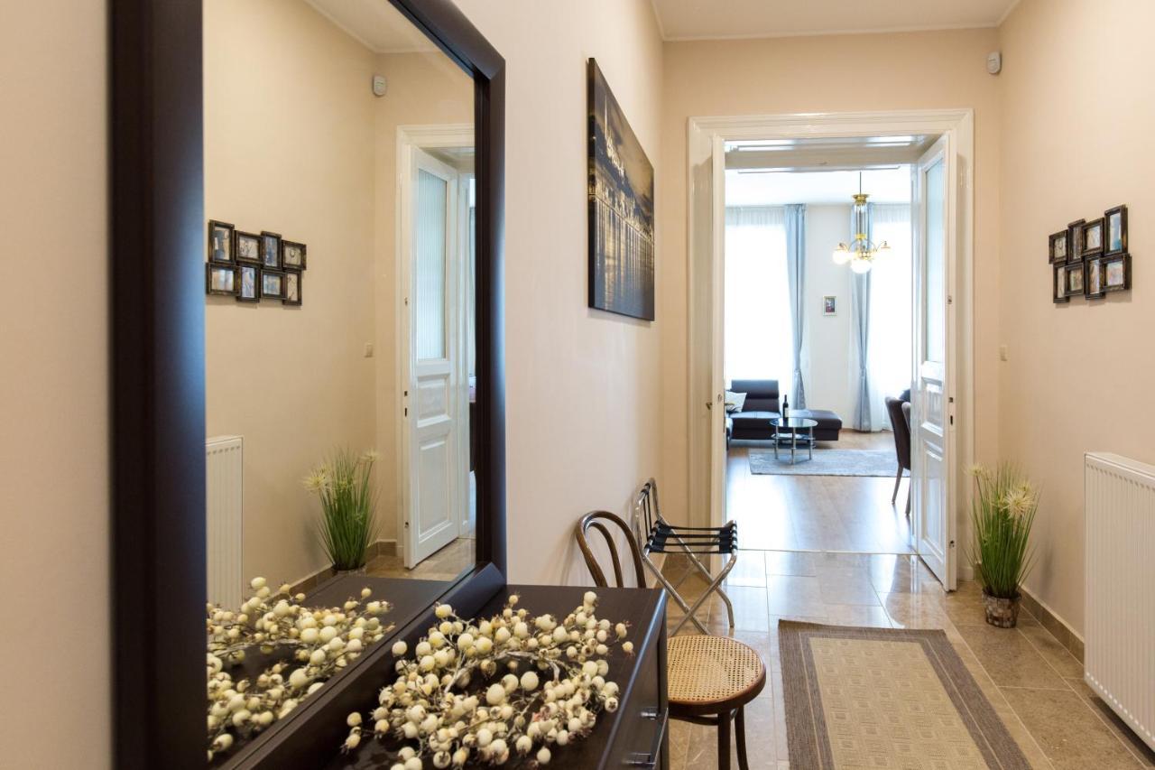 Elegant Apartment With Buda Castle View Budapest Ngoại thất bức ảnh